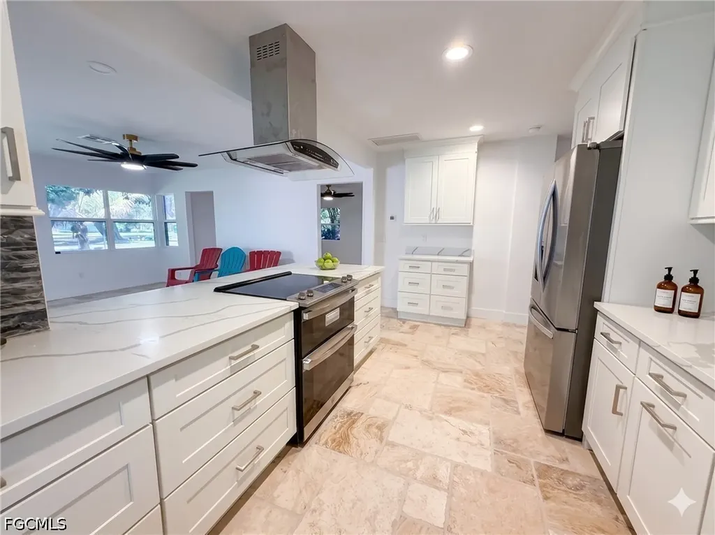209 Kingston Drive Fort Myers FL 33905