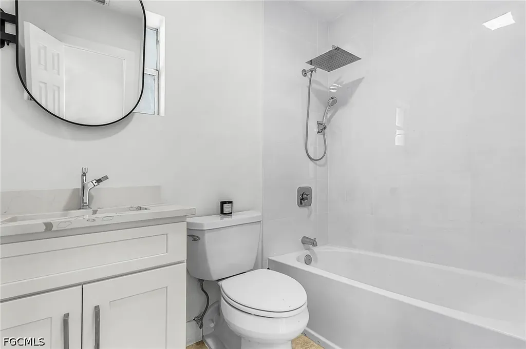 209 Kingston Drive Fort Myers FL 33905