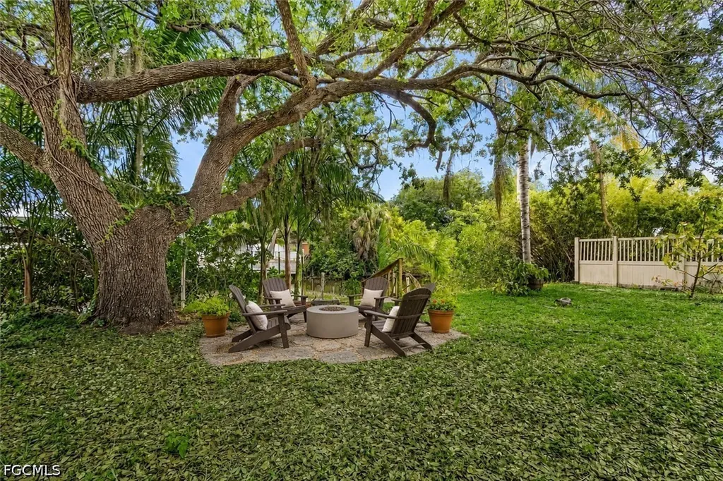 209 Kingston Drive Fort Myers FL 33905