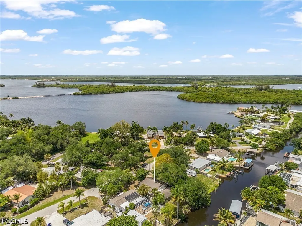 209 Kingston Drive Fort Myers FL 33905