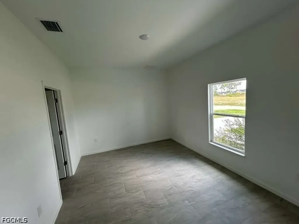 1701 NE 44th Terrace Cape Coral FL 33909