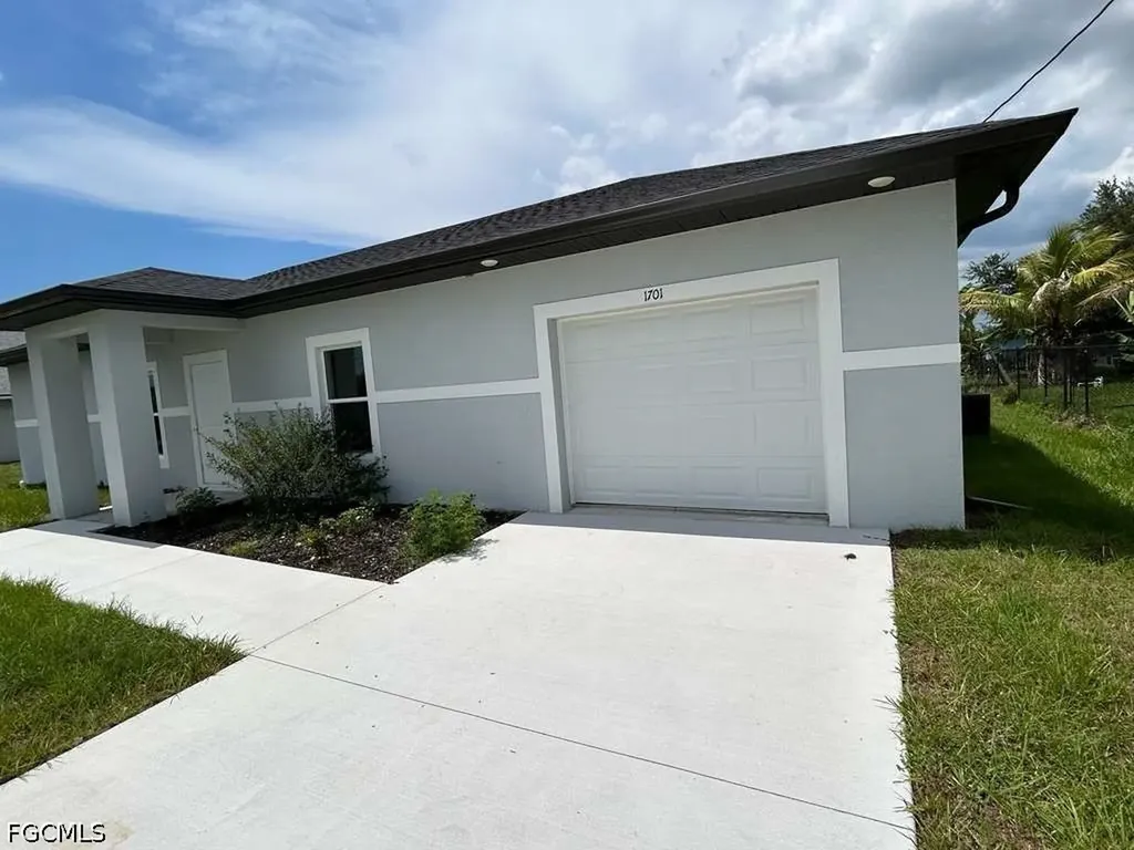 1701 NE 44th Terrace Cape Coral FL 33909