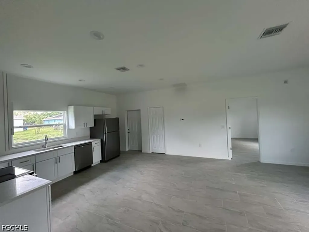 1701 NE 44th Terrace Cape Coral FL 33909