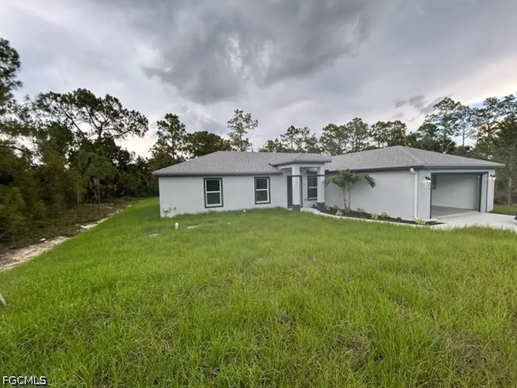 3206 55th Street W Lehigh Acres FL 33971