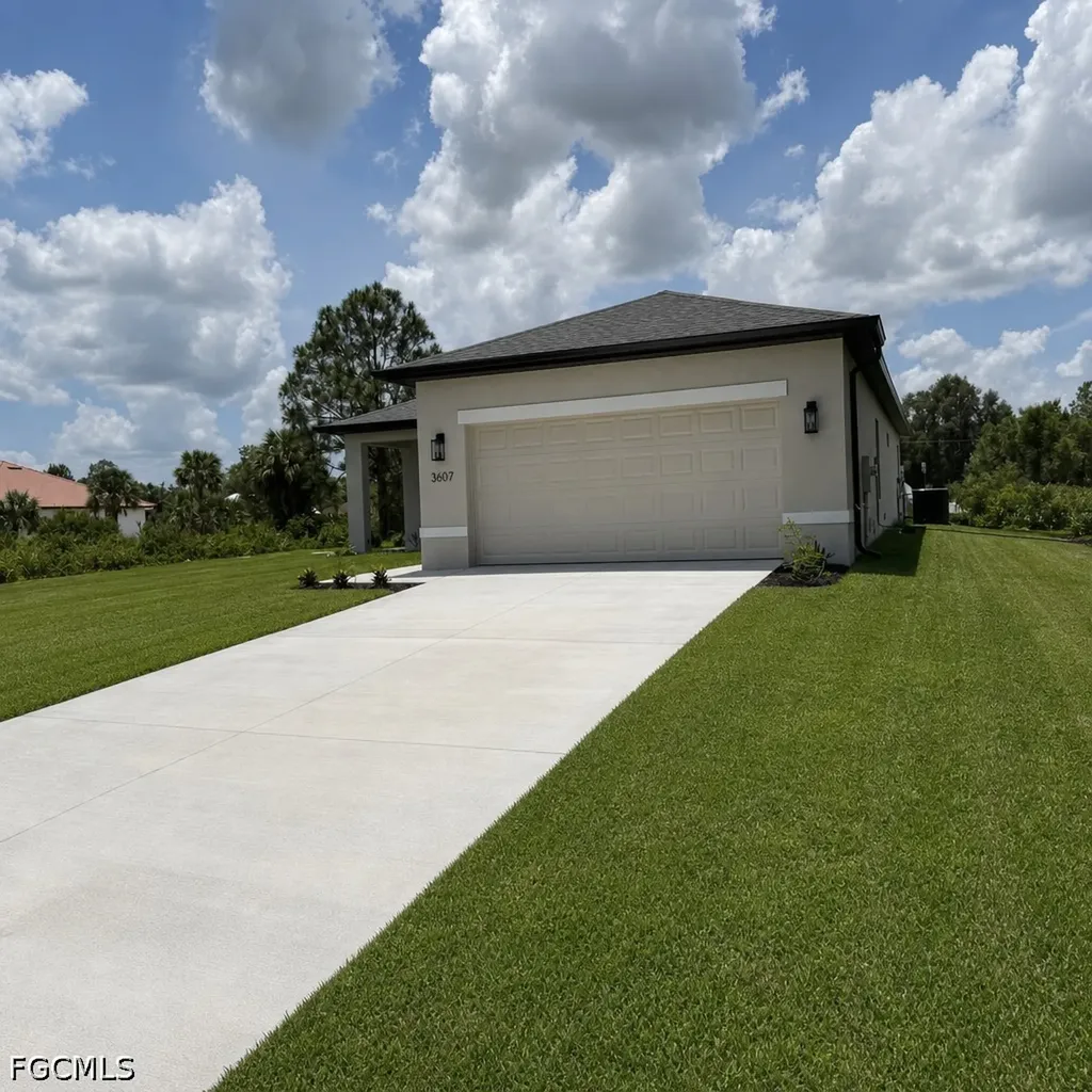 3607 62nd Street W Lehigh Acres FL 33971