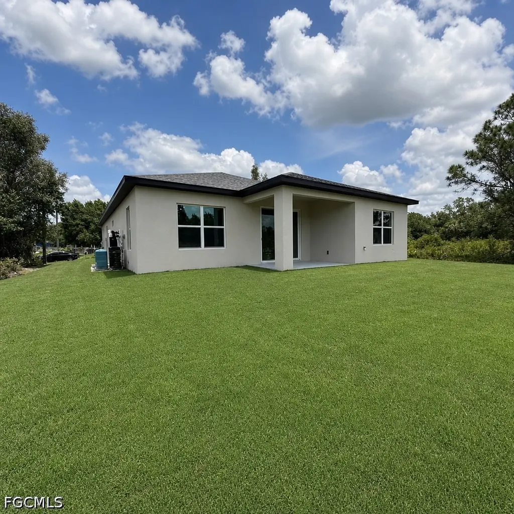 3607 62nd Street W Lehigh Acres FL 33971