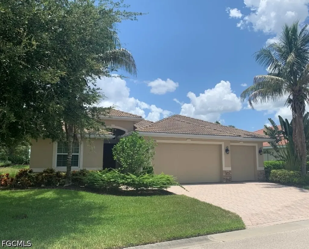 13390 Seaside Harbour Drive North Fort Myers FL 33903
