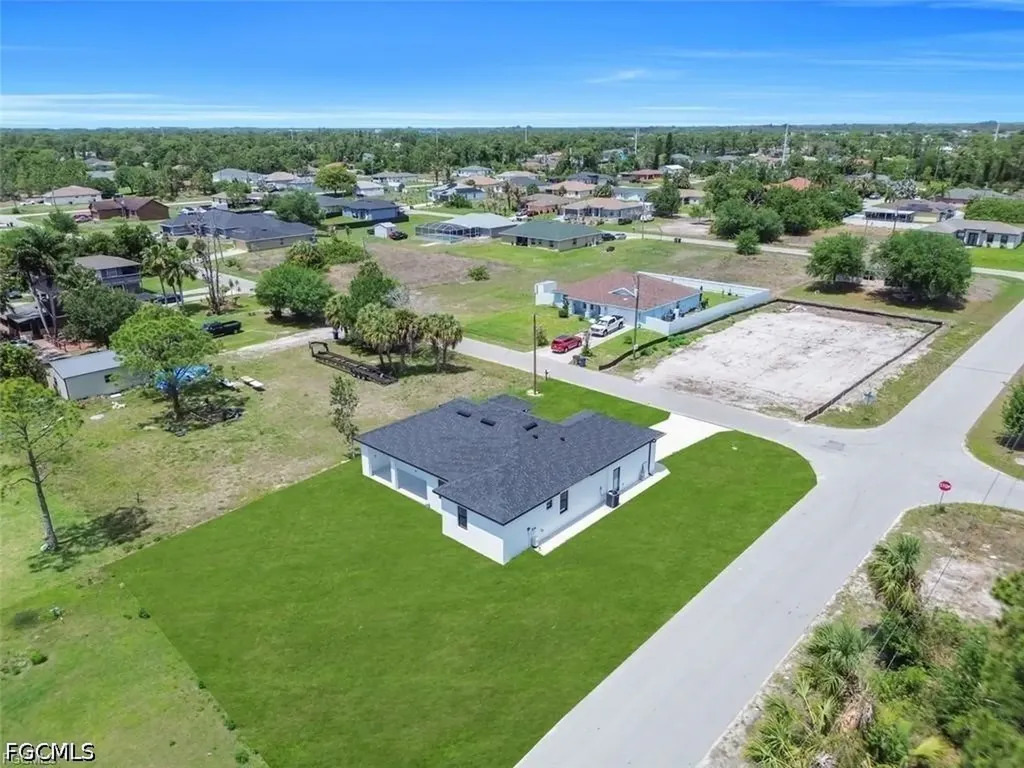 3901 3rd Street SW Lehigh Acres FL 33976