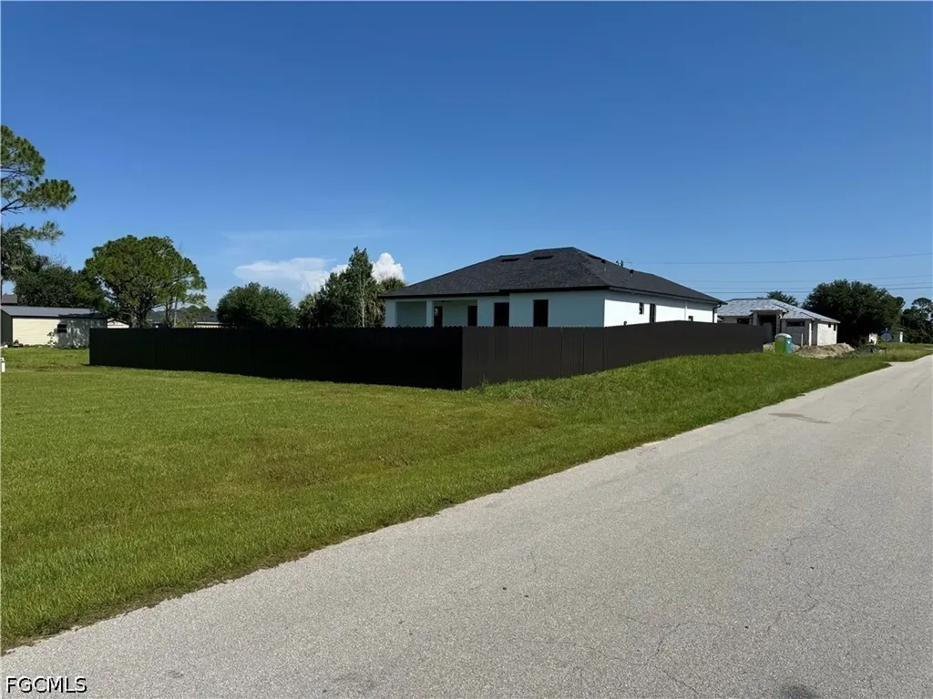 3901 3rd Street SW Lehigh Acres FL 33976