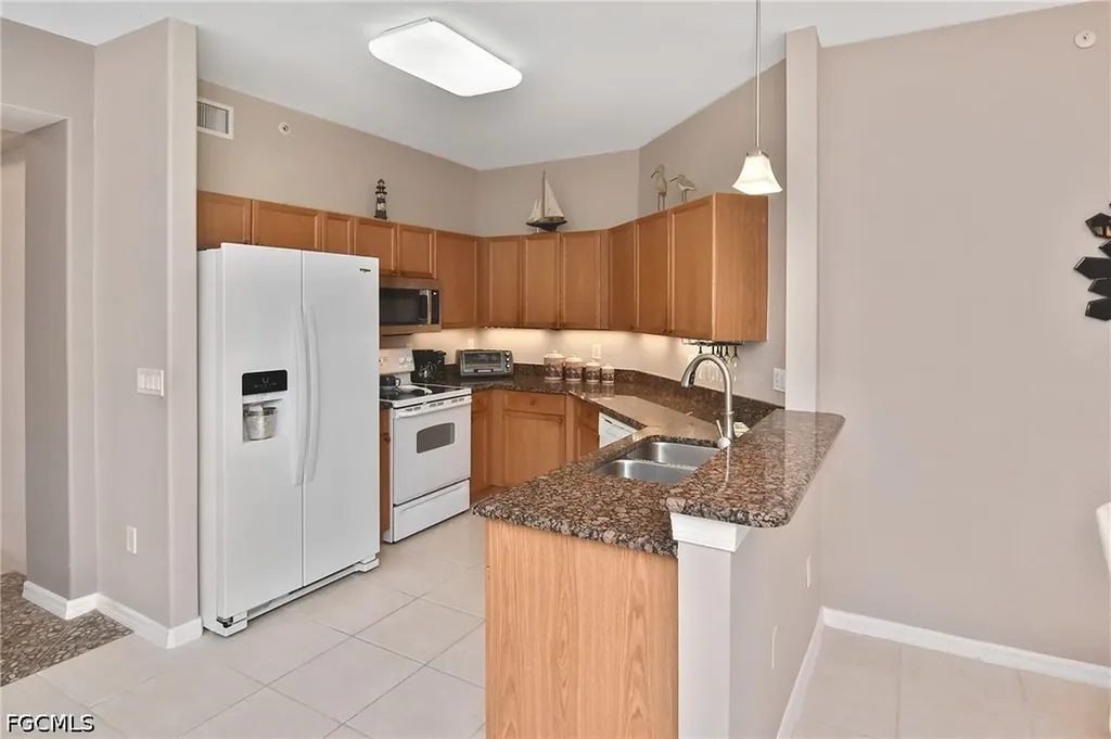 10021 Lake Cove Drive Fort Myers FL 33908