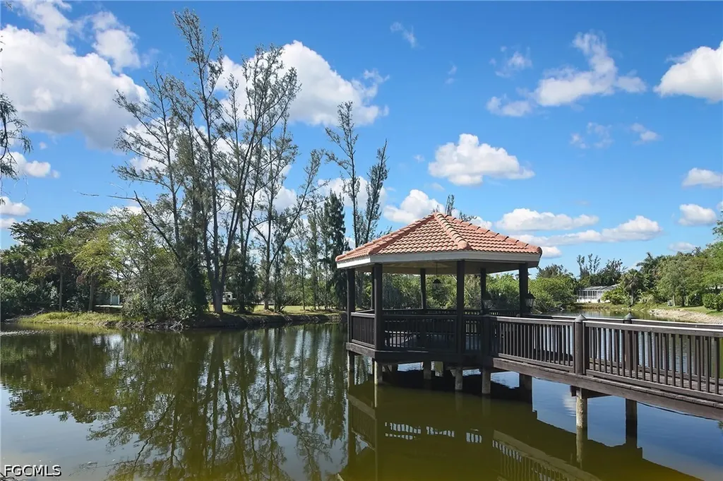 10021 Lake Cove Drive Fort Myers FL 33908