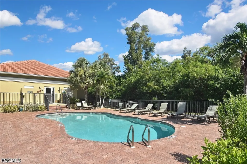 10021 Lake Cove Drive Fort Myers FL 33908