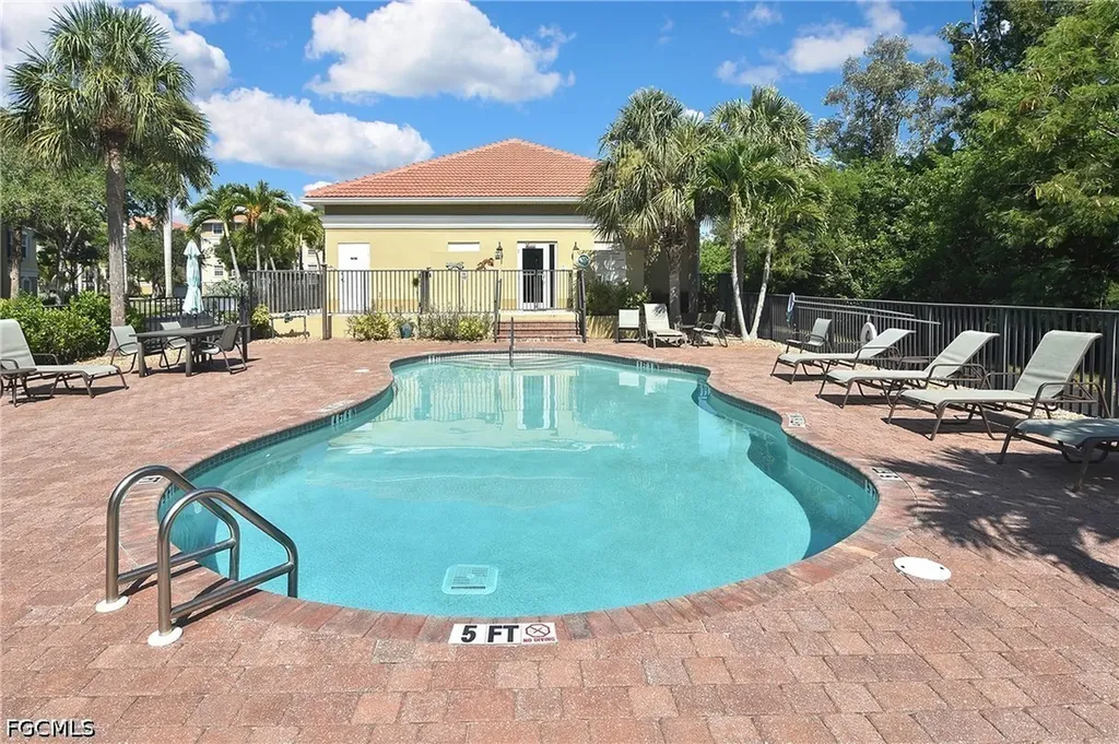 10021 Lake Cove Drive Fort Myers FL 33908