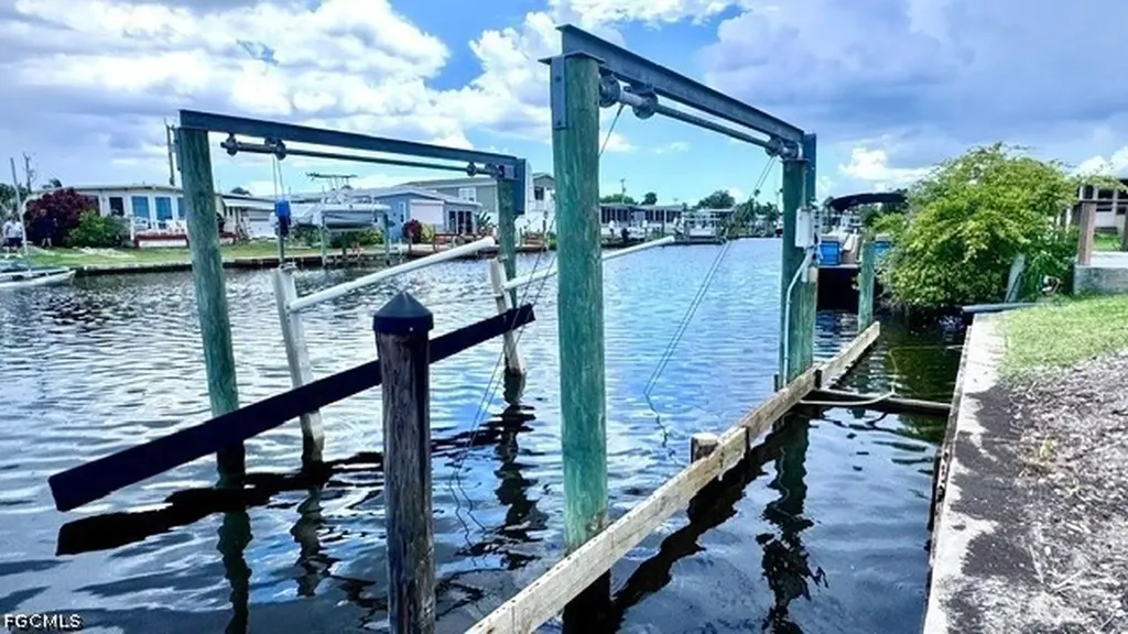14655 Paul Revere Loop North Fort Myers FL 33917
