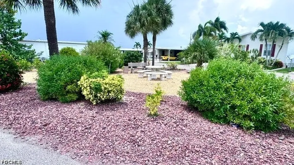 14655 Paul Revere Loop North Fort Myers FL 33917