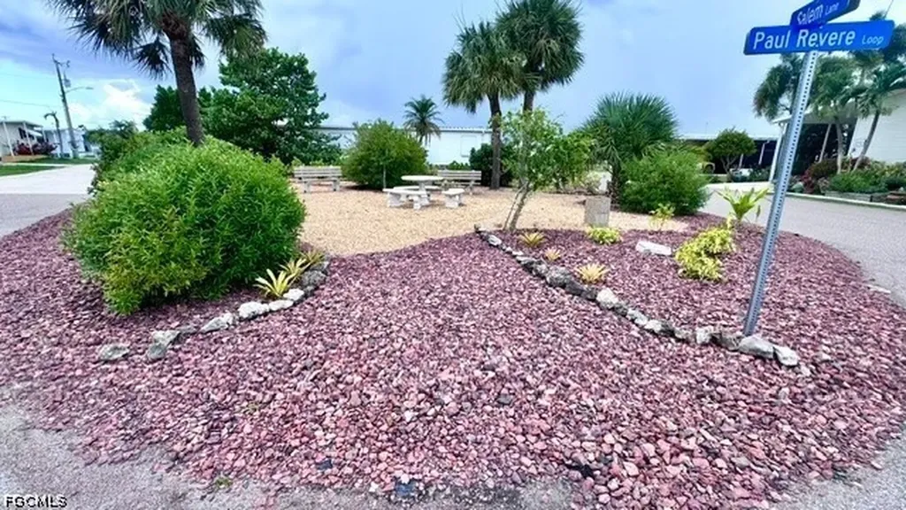 14655 Paul Revere Loop North Fort Myers FL 33917