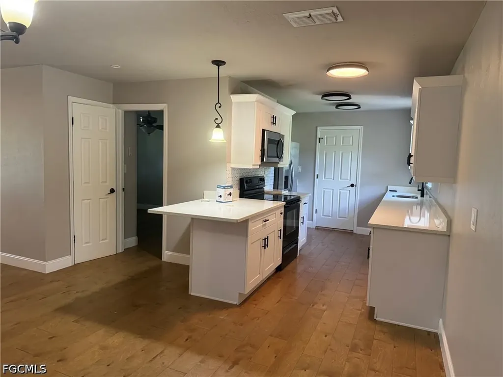 2199 Wyandotte Avenue Alva FL 33920