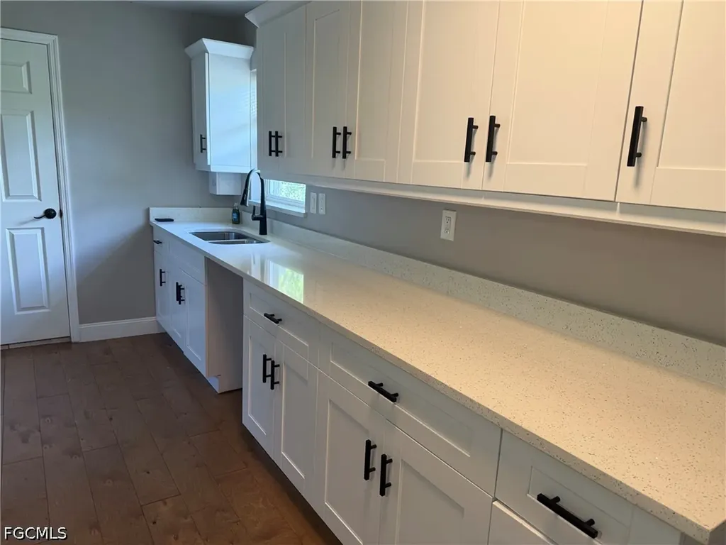 2199 Wyandotte Avenue Alva FL 33920