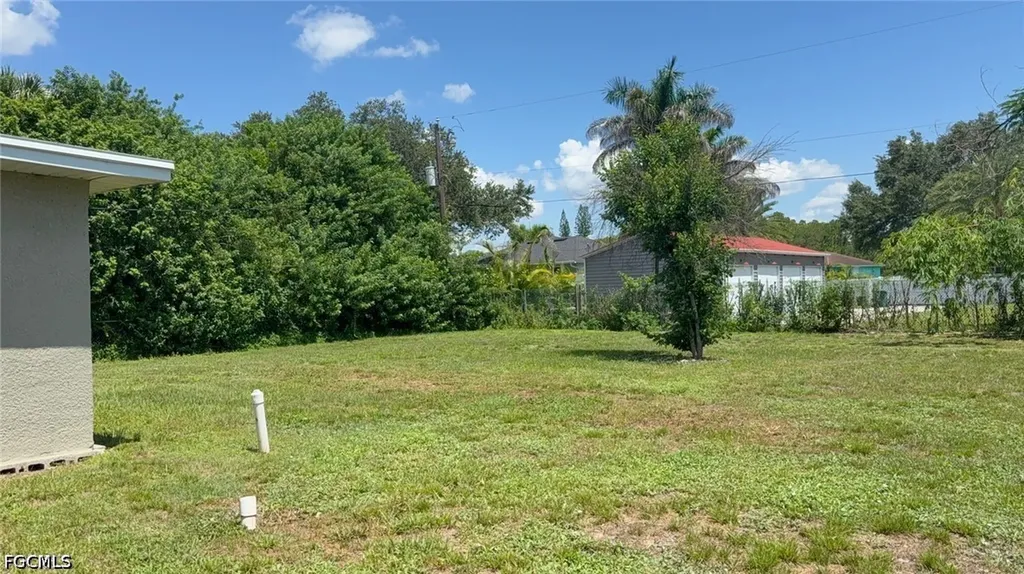 2199 Wyandotte Avenue Alva FL 33920