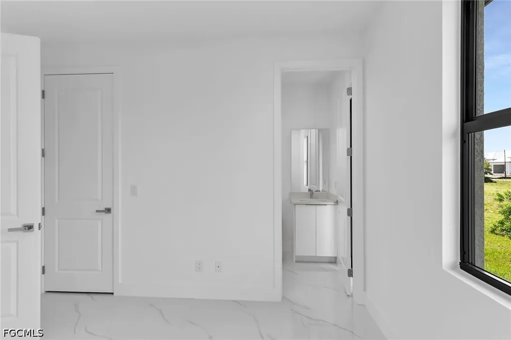 4202 NW 33rd Street Cape Coral FL 33993