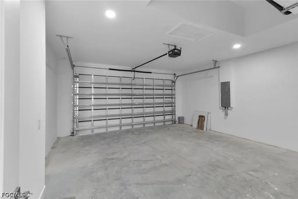 4202 NW 33rd Street Cape Coral FL 33993