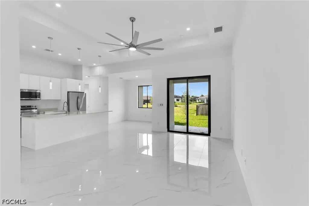 4202 NW 33rd Street Cape Coral FL 33993