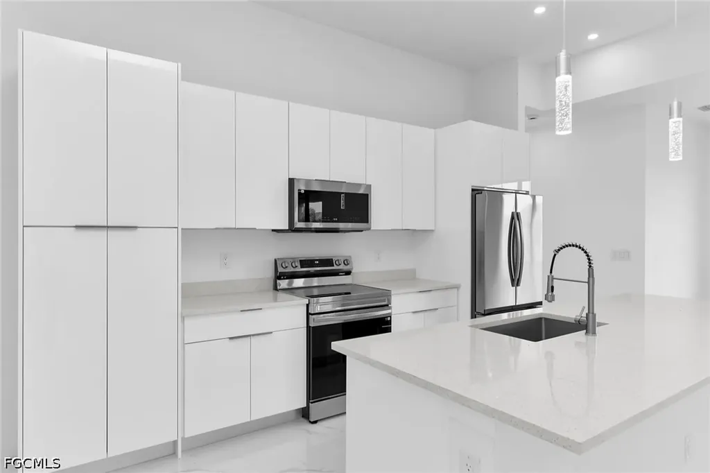 4202 NW 33rd Street Cape Coral FL 33993
