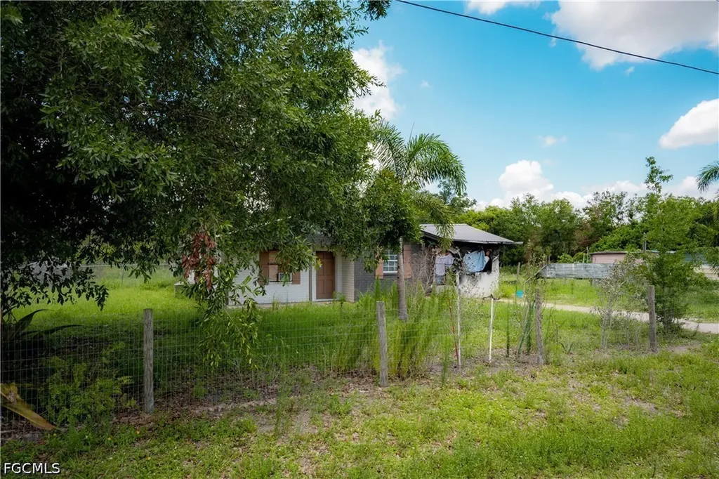 1553 SE Carnahan Avenue Arcadia FL 34266