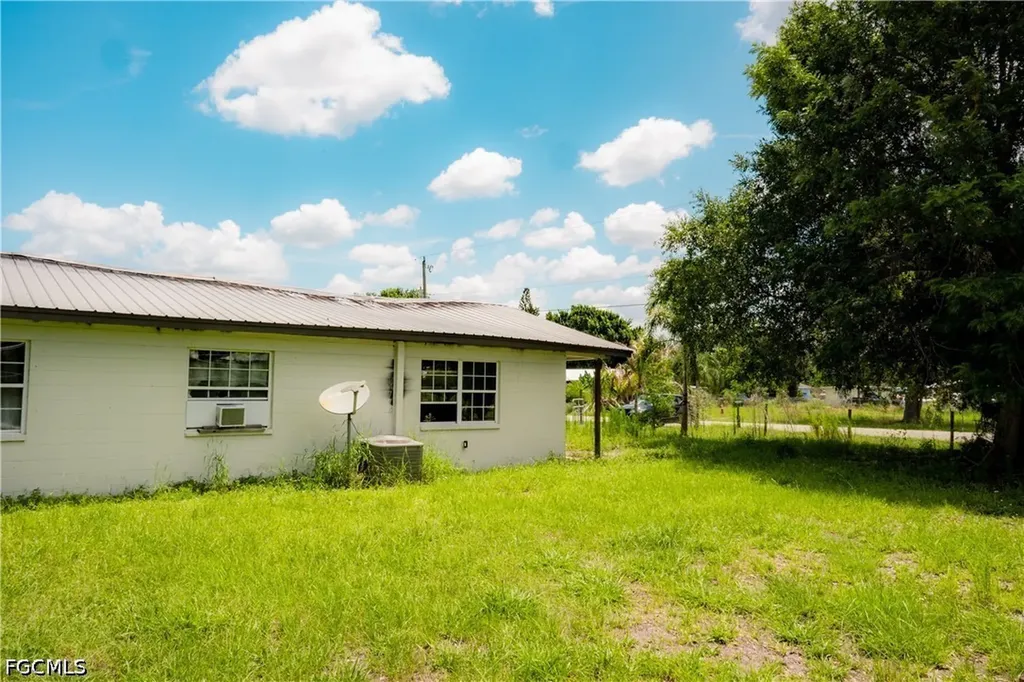 1553 SE Carnahan Avenue Arcadia FL 34266
