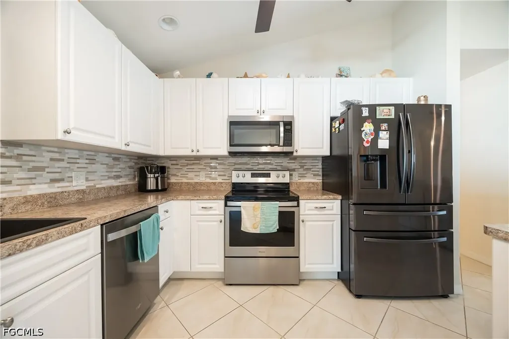 324 SW 21st Terrace Cape Coral FL 33991