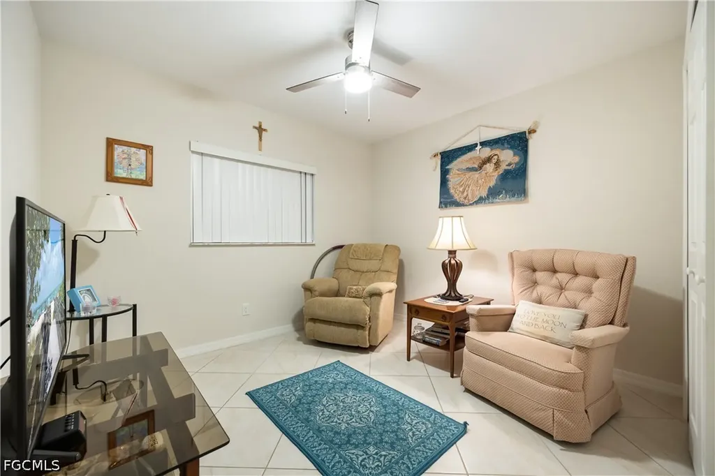 324 SW 21st Terrace Cape Coral FL 33991
