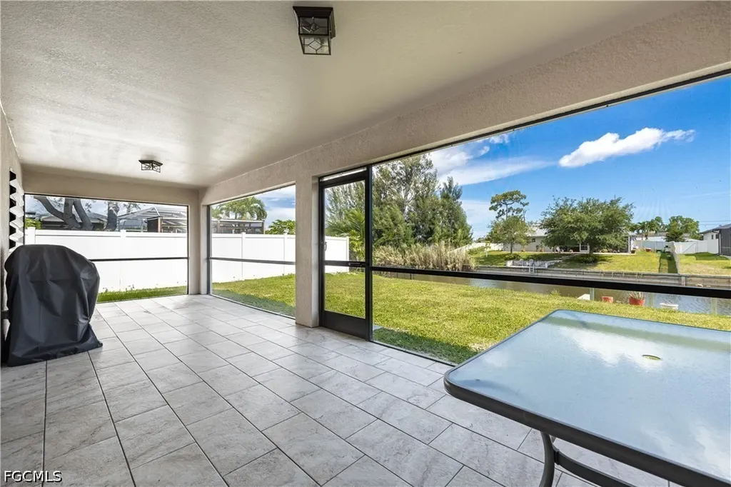 324 SW 21st Terrace Cape Coral FL 33991