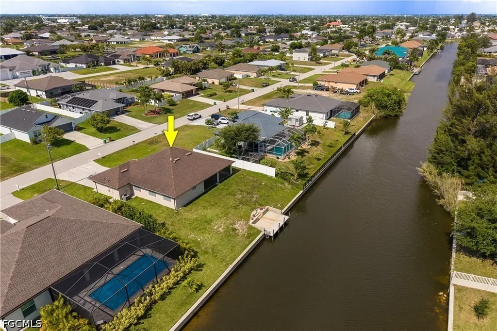 324 SW 21st Terrace Cape Coral FL 33991