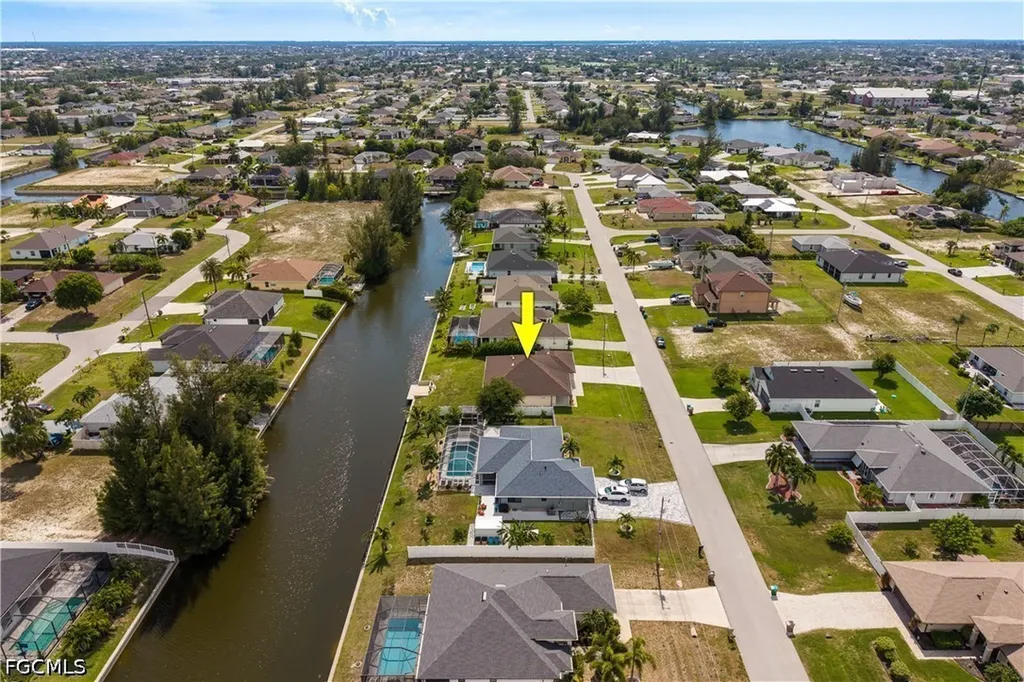 324 SW 21st Terrace Cape Coral FL 33991