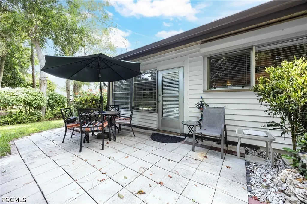 1001 Pine Isle Lane Naples FL 34112