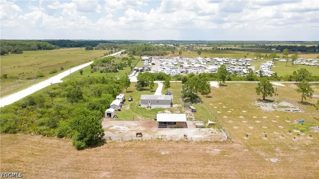 Labelle FL 33935
