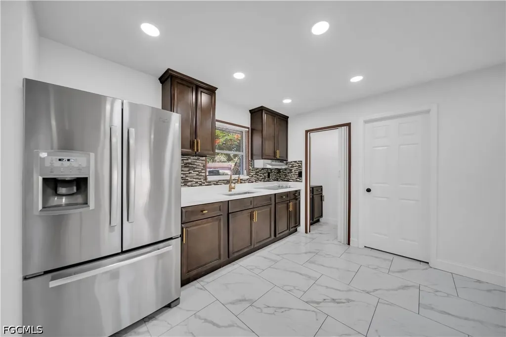 139 E Lake Drive Lehigh Acres FL 33936