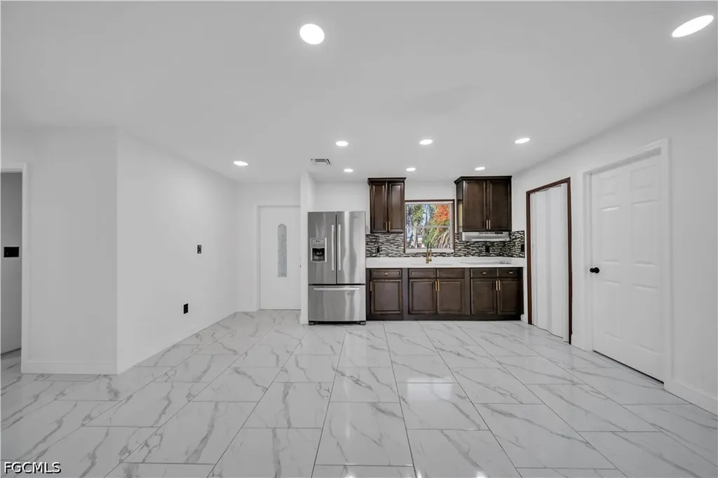 139 E Lake Drive Lehigh Acres FL 33936