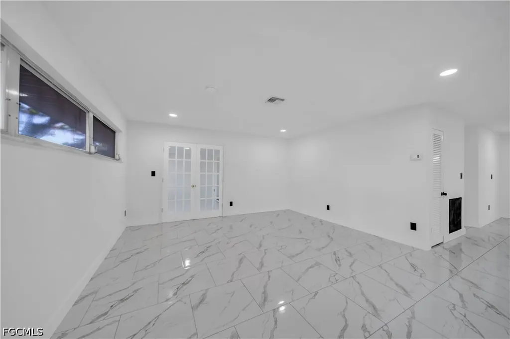 139 E Lake Drive Lehigh Acres FL 33936