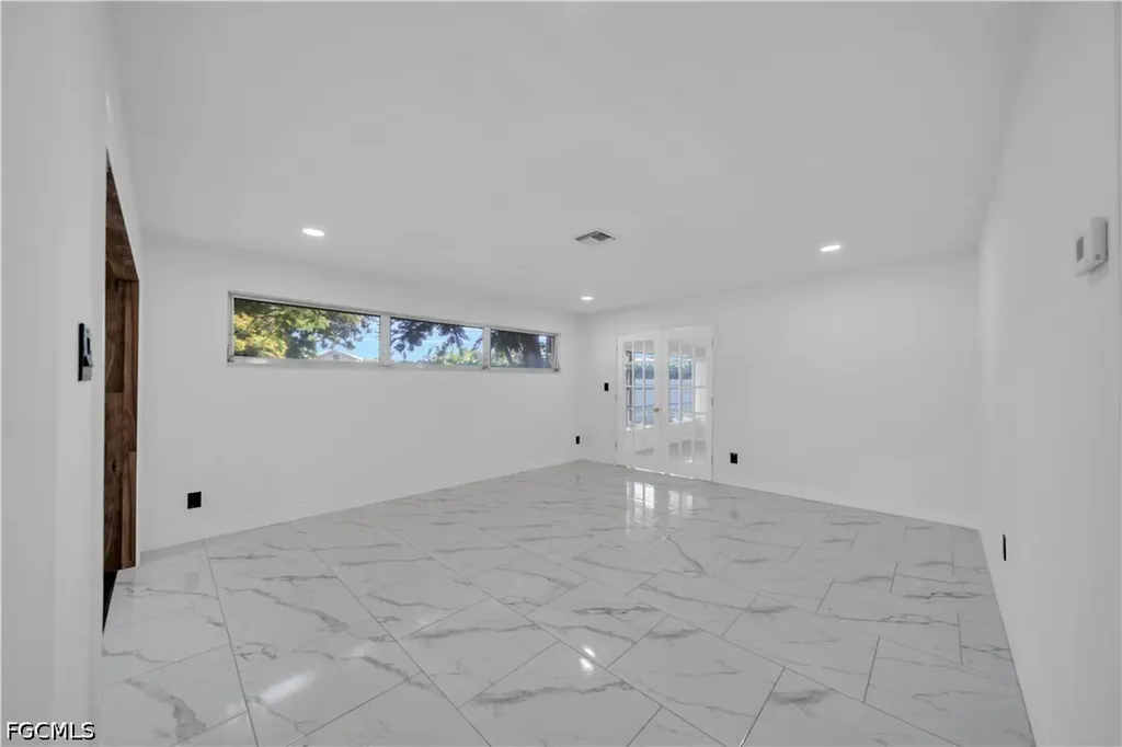 139 E Lake Drive Lehigh Acres FL 33936