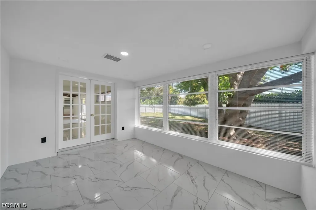 139 E Lake Drive Lehigh Acres FL 33936