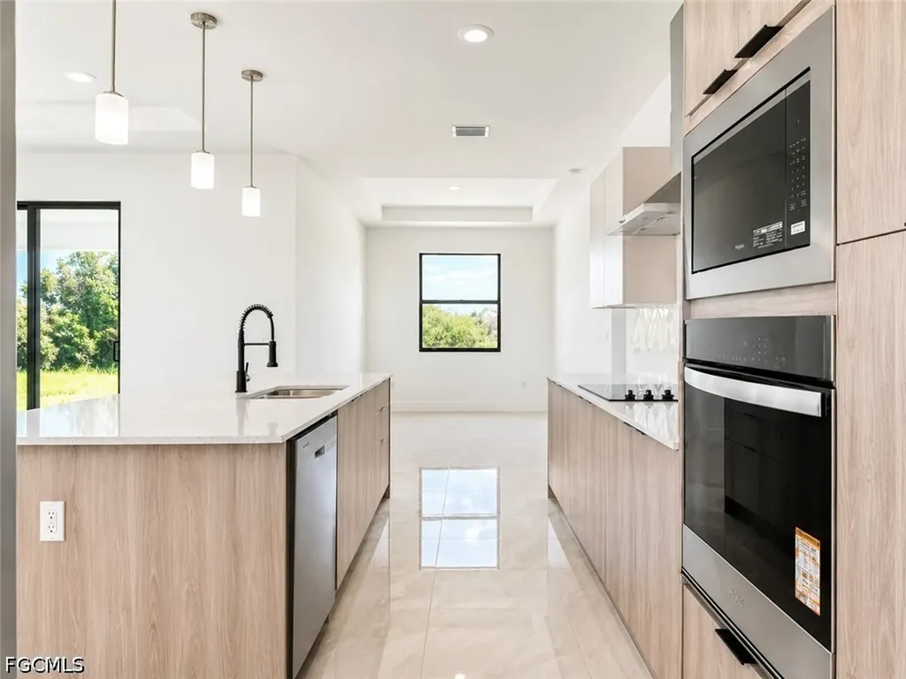 8022 Sunrise Circle Labelle FL 33935