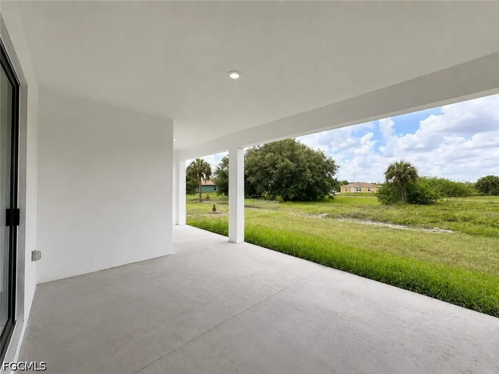 8022 Sunrise Circle Labelle FL 33935
