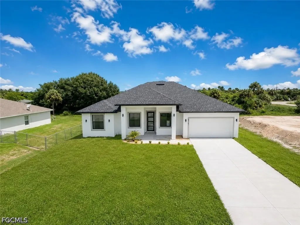 8022 Sunrise Circle Labelle FL 33935