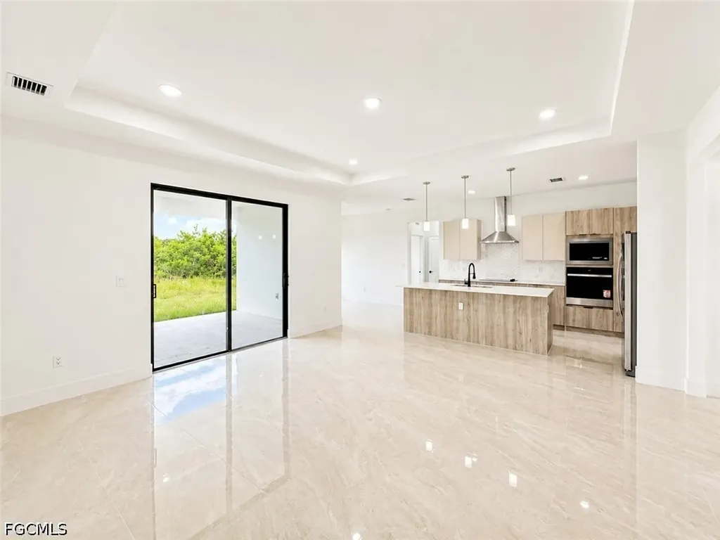 8022 Sunrise Circle Labelle FL 33935
