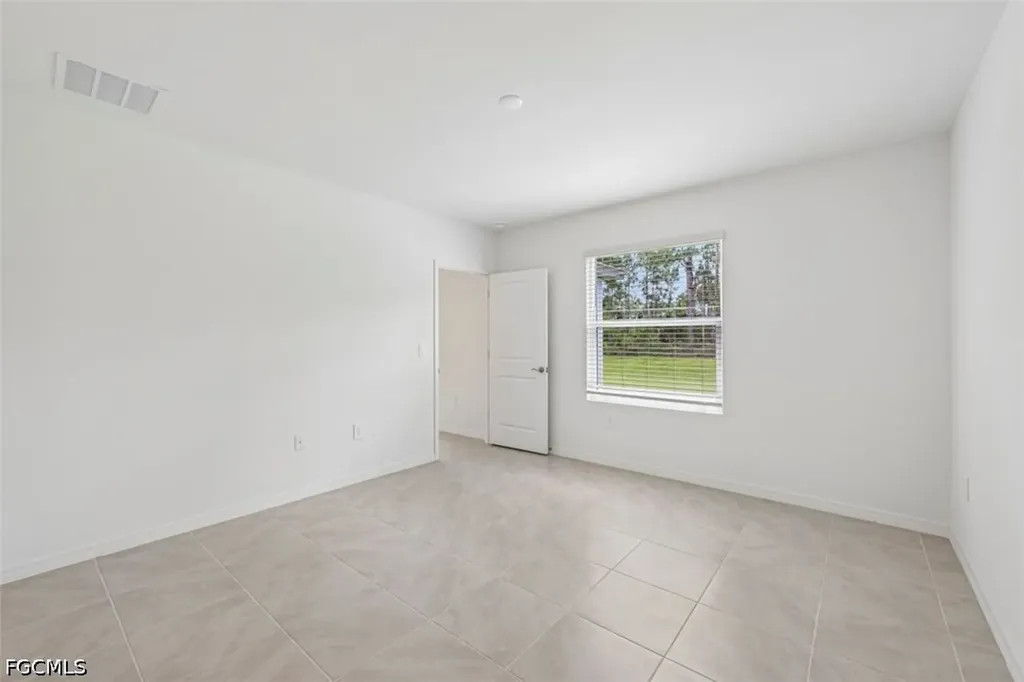 235 Lakeside Breeze Way Lehigh Acres FL 33936