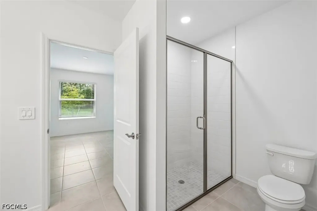 235 Lakeside Breeze Way Lehigh Acres FL 33936