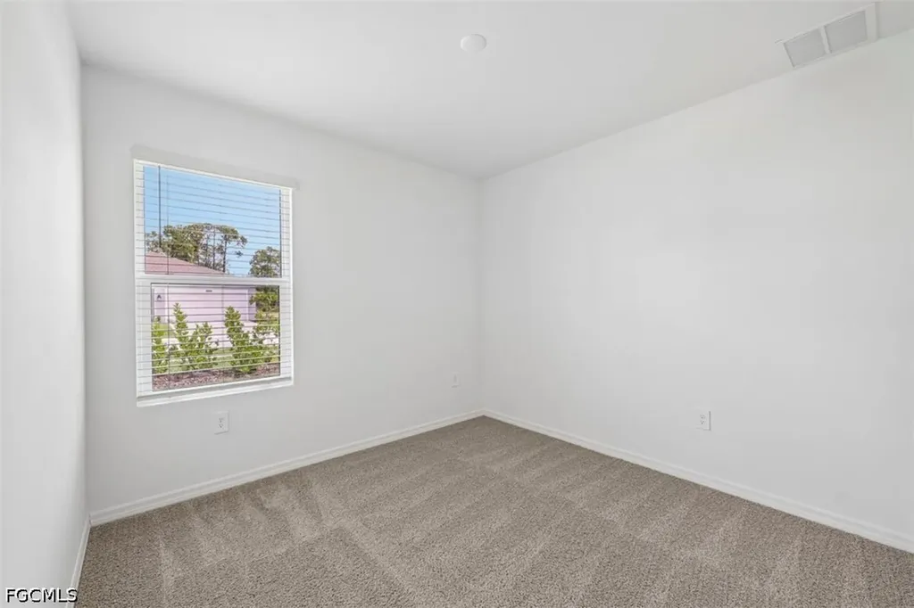 235 Lakeside Breeze Way Lehigh Acres FL 33936