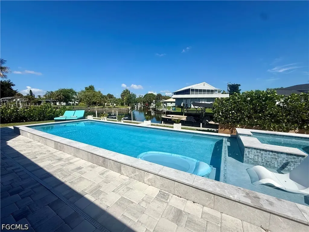 122 E North Shore Avenue North Fort Myers FL 33917