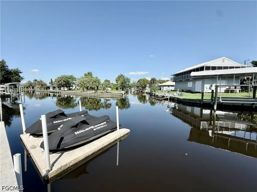 122 E North Shore Avenue North Fort Myers FL 33917